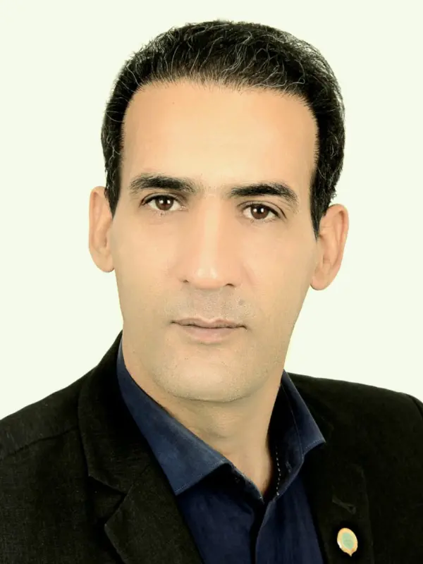 اکبر قاهری