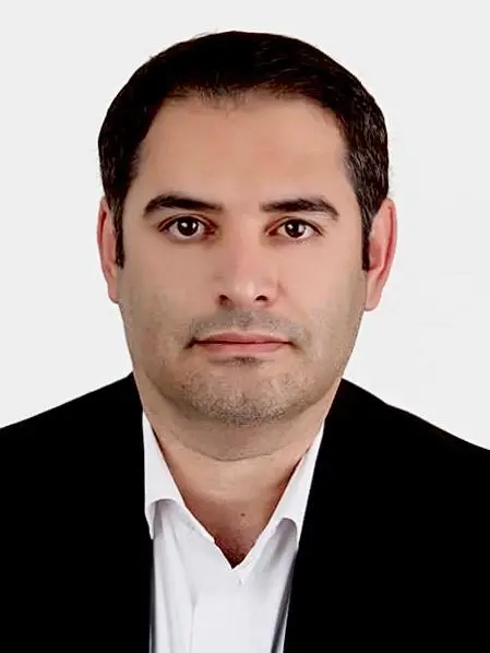 پوریا صادقی