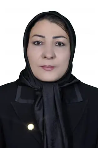 ثریا نیک نام