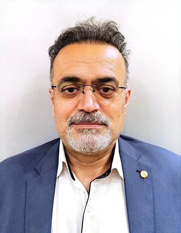 رزم آور حاتمی