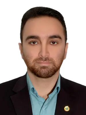 یاسر اکبری
