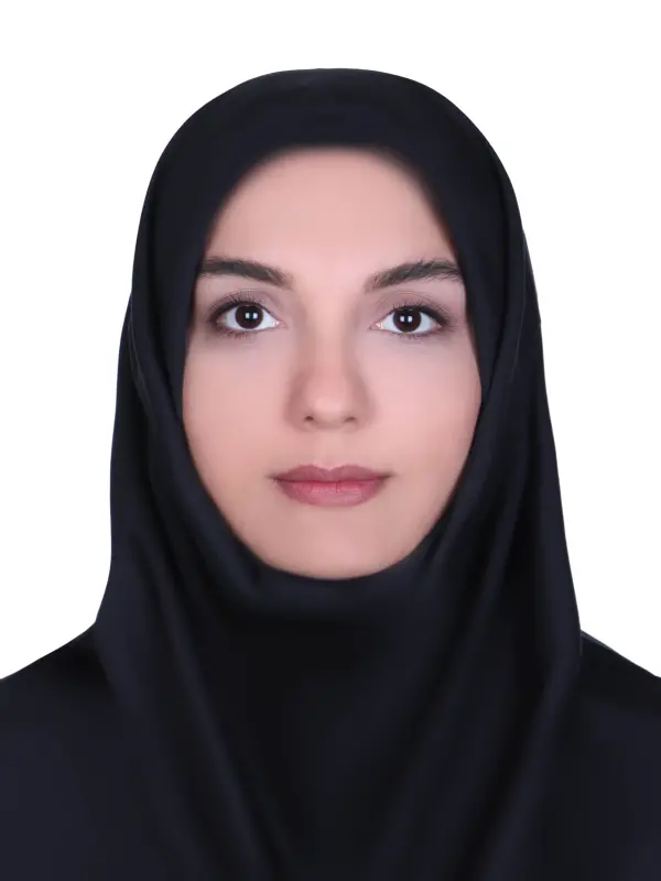 زهرا نادری