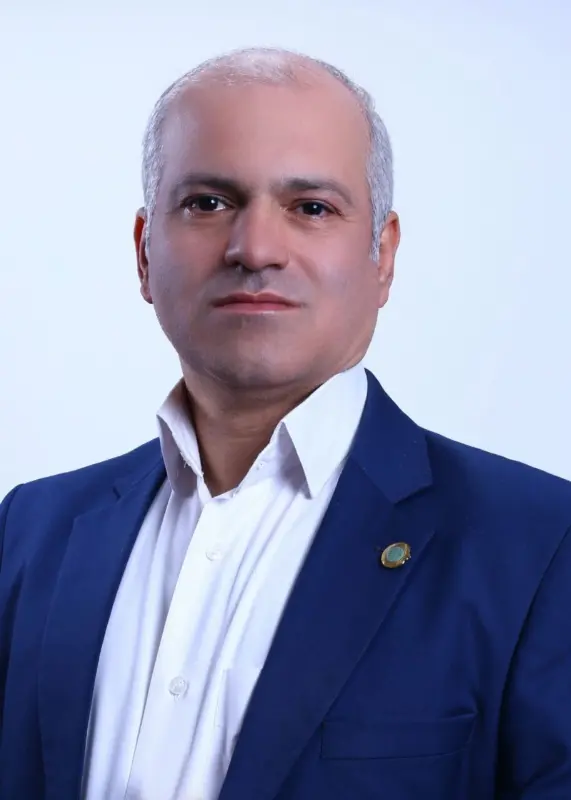 مهدی دامن افشان