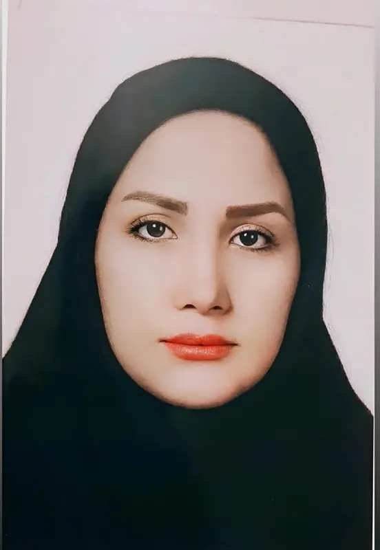 زهرا امیری