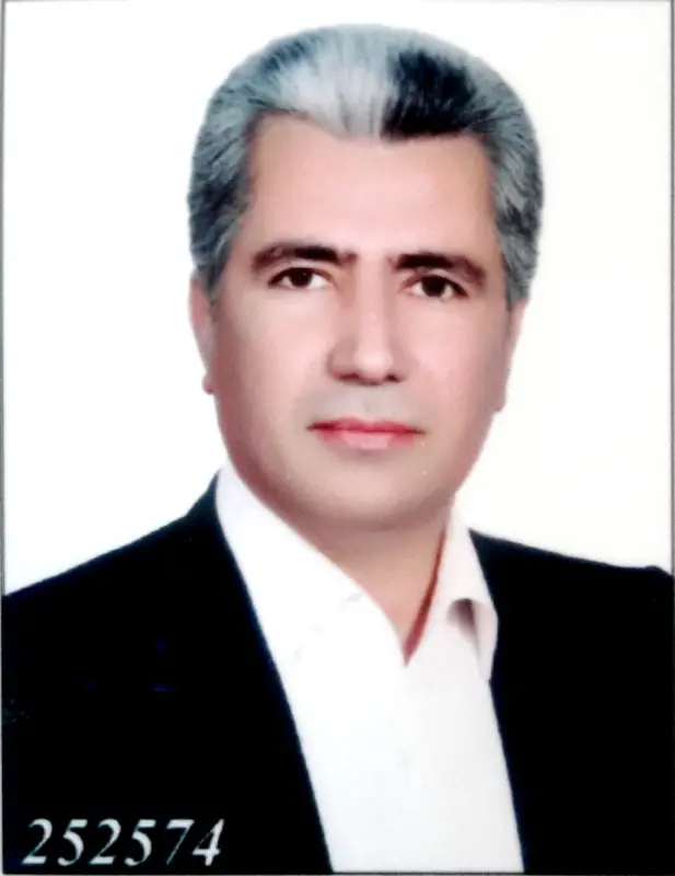 محسن اکبرزاده