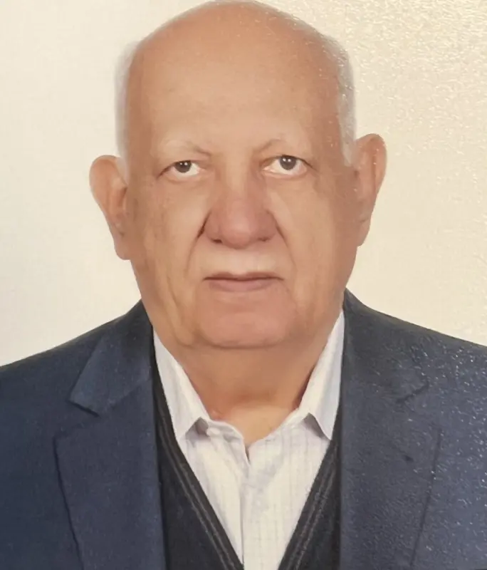 خسرو غفاری کیا